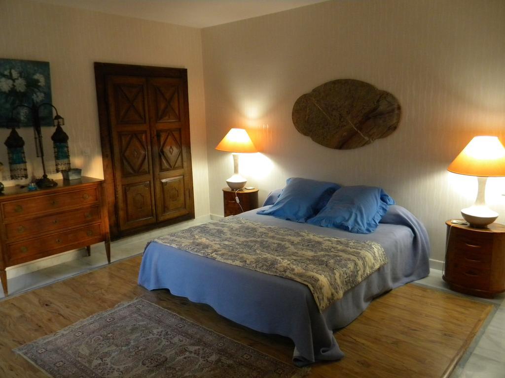 Les Arbousiers Hotel Céret Szoba fotó